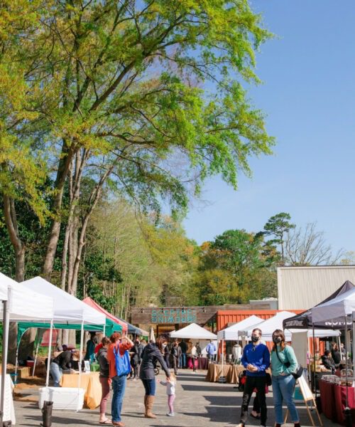 booths at Oakhurst Farmers Market in the parking lot of Sceptre Brewing