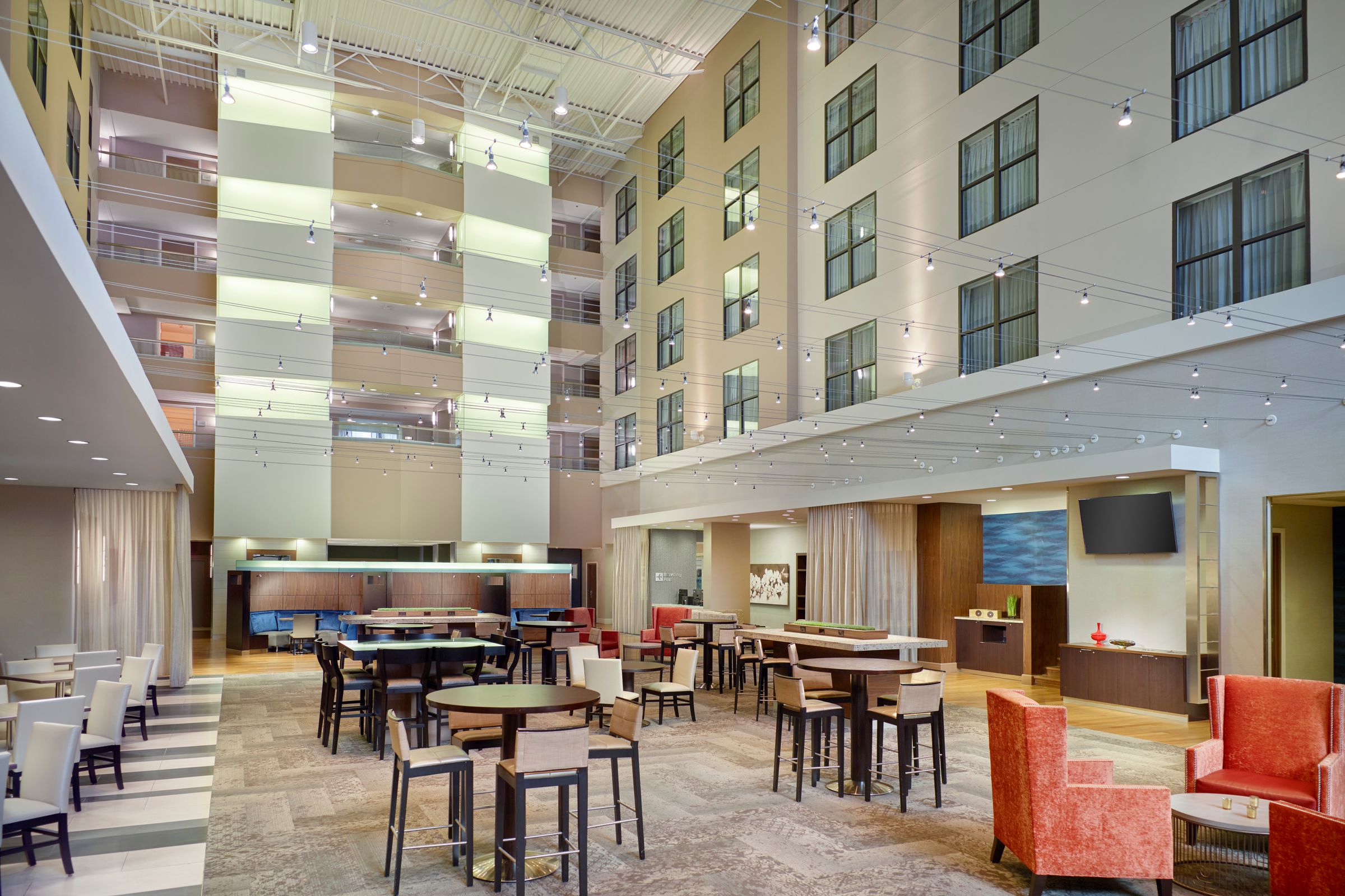 Lobby at Courtyard by Marriott / Decatur Conference Center