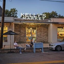 Kelly's Market exterior